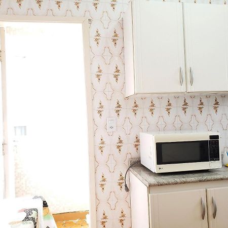 Apartamento Na Vila Caicara Em Predio Frente Mar Com Excelente Localizacao Por Reserva Praia Прая-Гранди Экстерьер фото